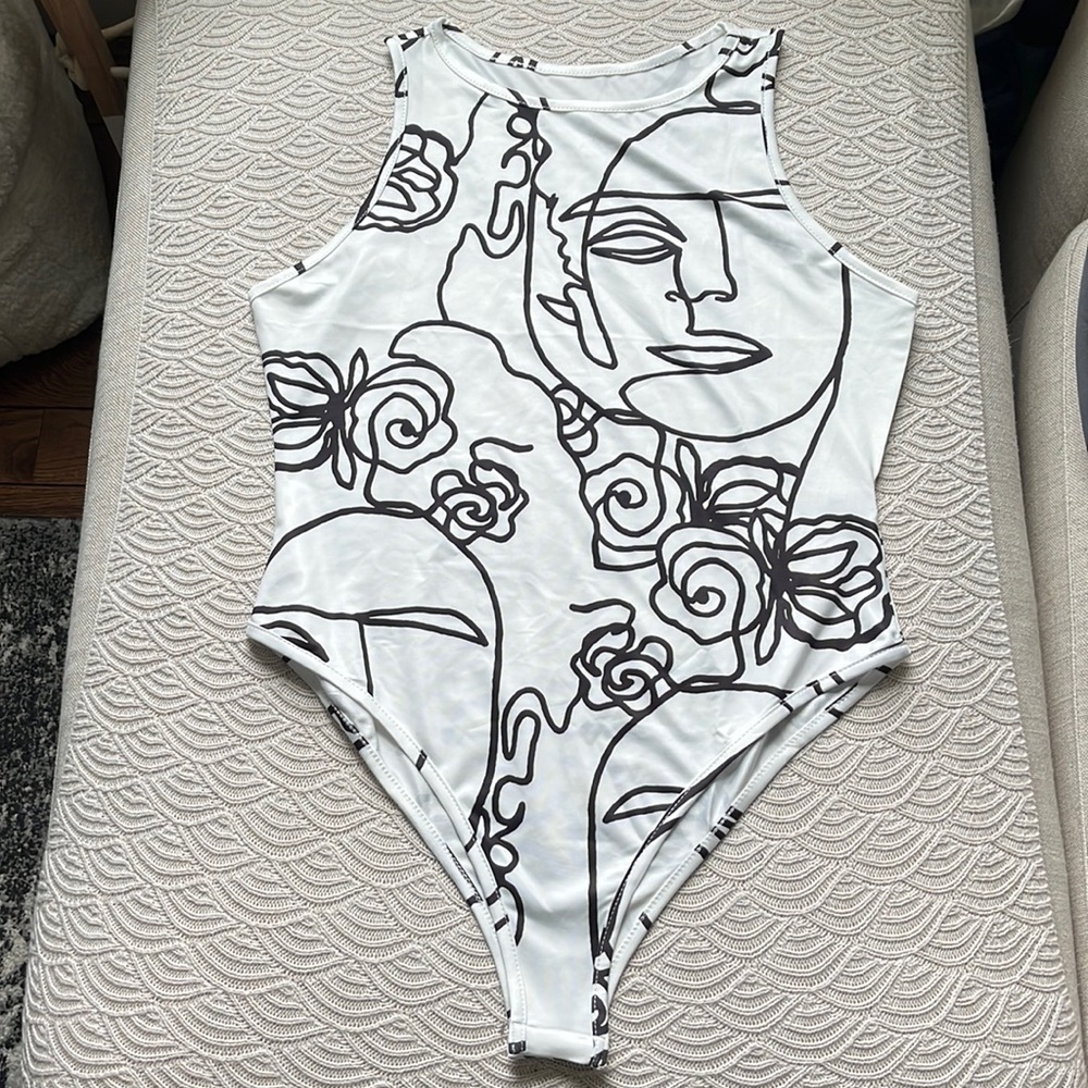 Vintage Mosaic Bodysuit 🤍